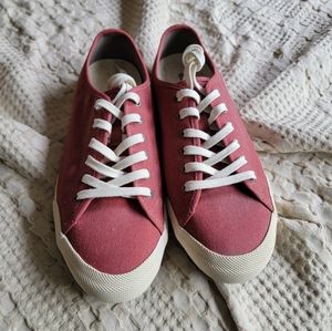 SeaVees, Low-Top, Cranberry, Women's 10